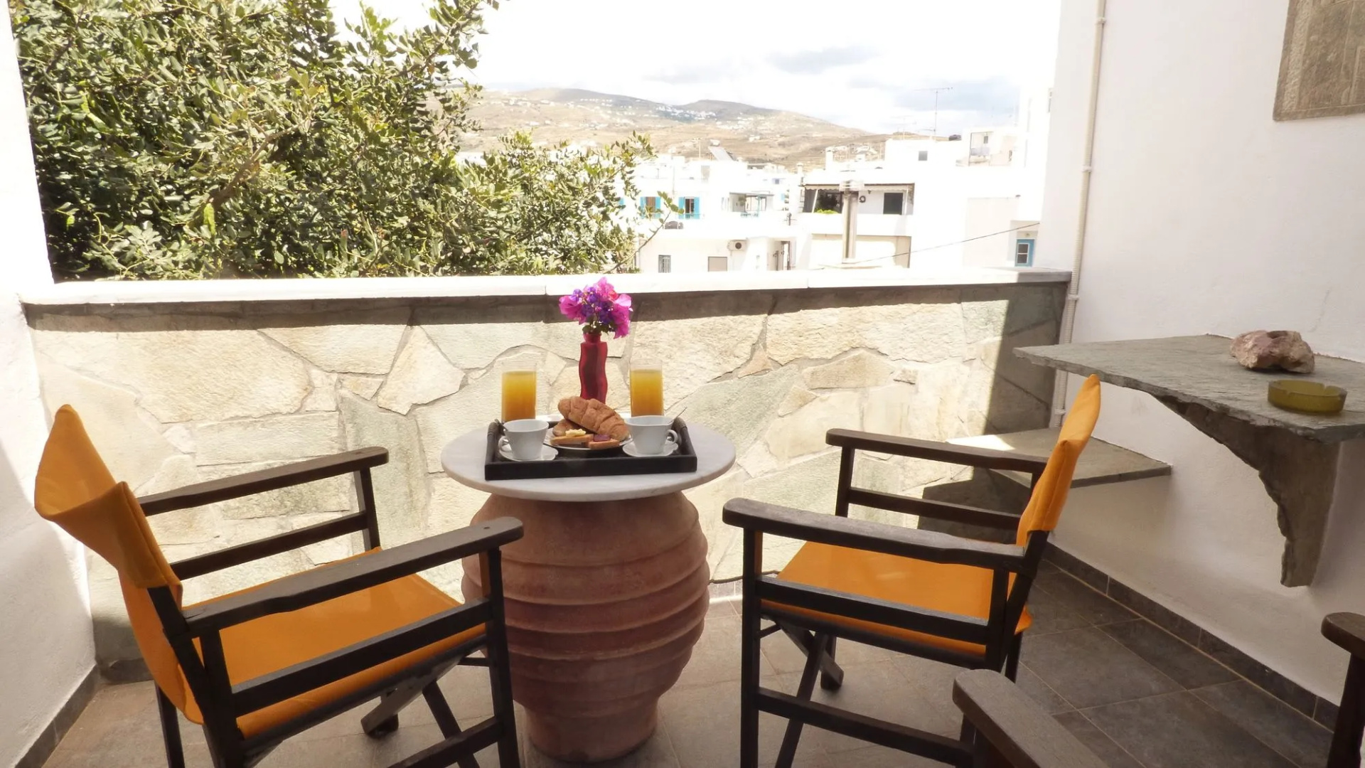 Tinos Heritage Plateia
