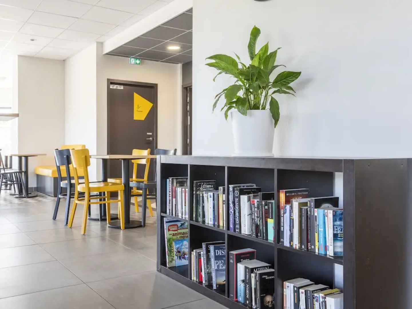 B&B HOTEL Saint-Martin-de-Crau Alpilles Camargue