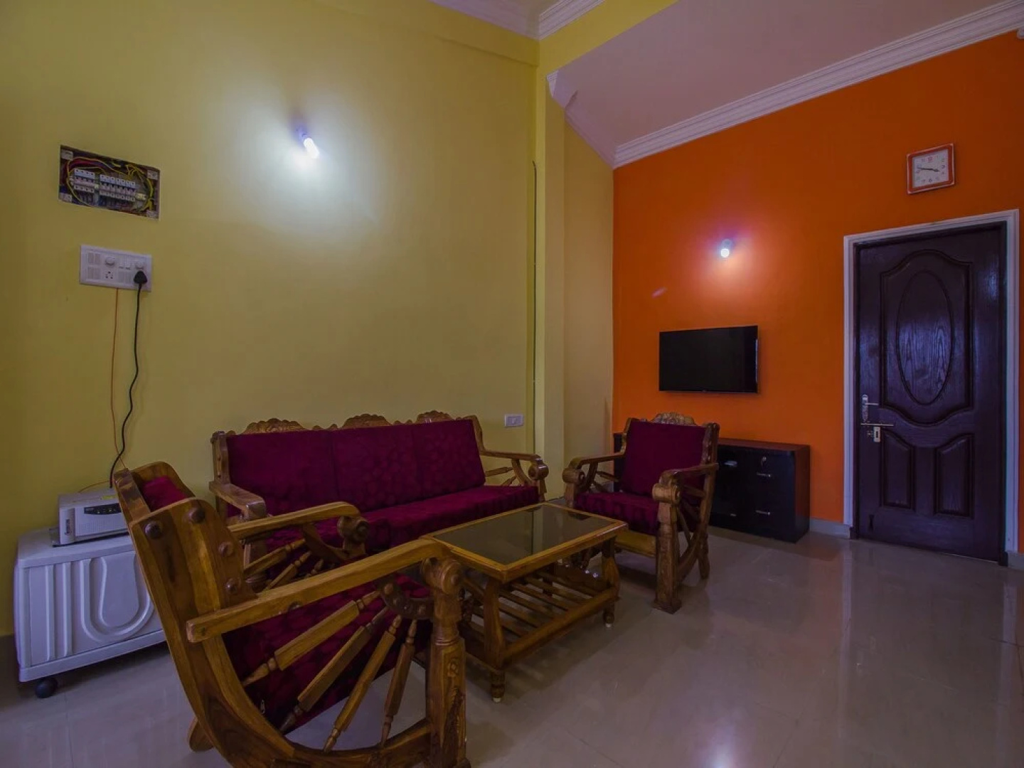 OYO 18352 Home Elegant 2BHK Mall De Goa