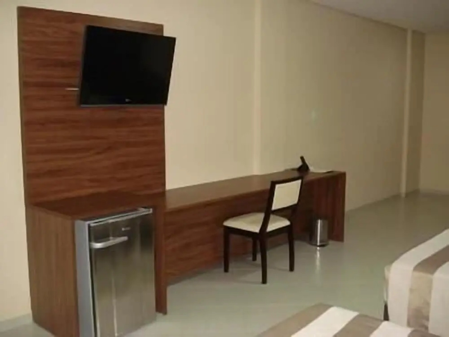 Flamboyant Suite Hotel