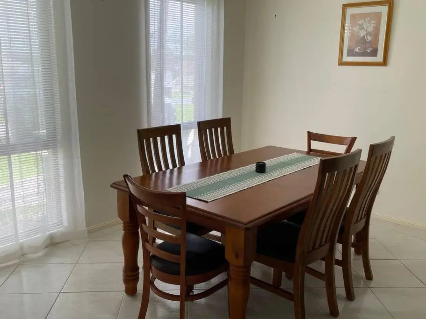 Beautiful 5 bedroom house in Jervis Bay