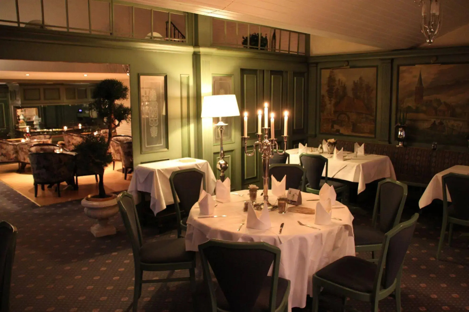 Hotel am Berghang