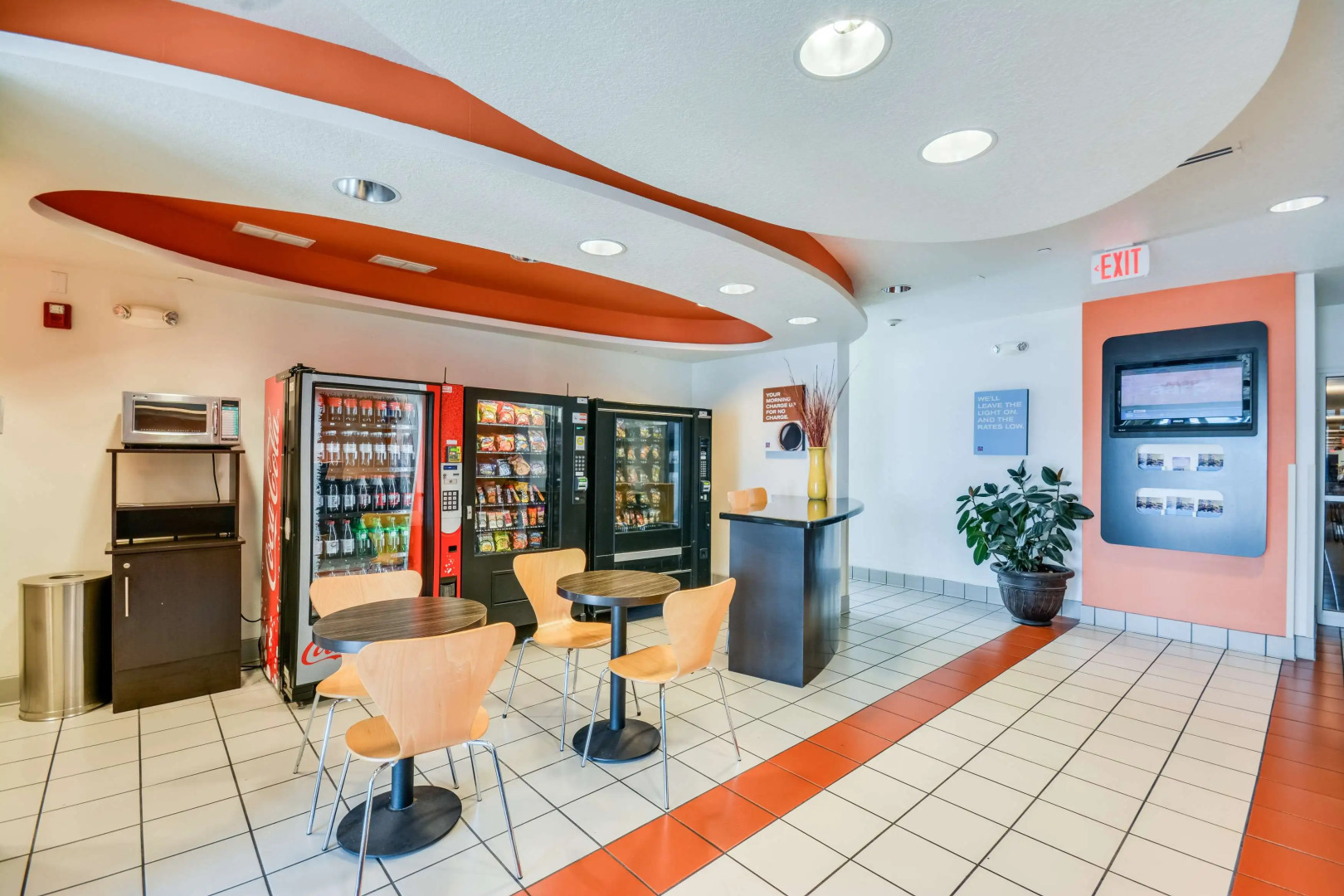 Motel 6 Biloxi, MS - Beach