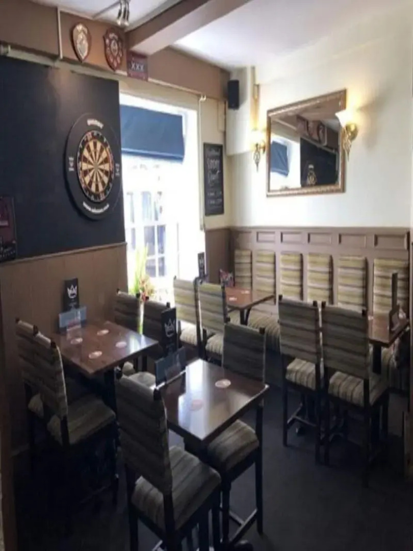 The Crown And Cushion