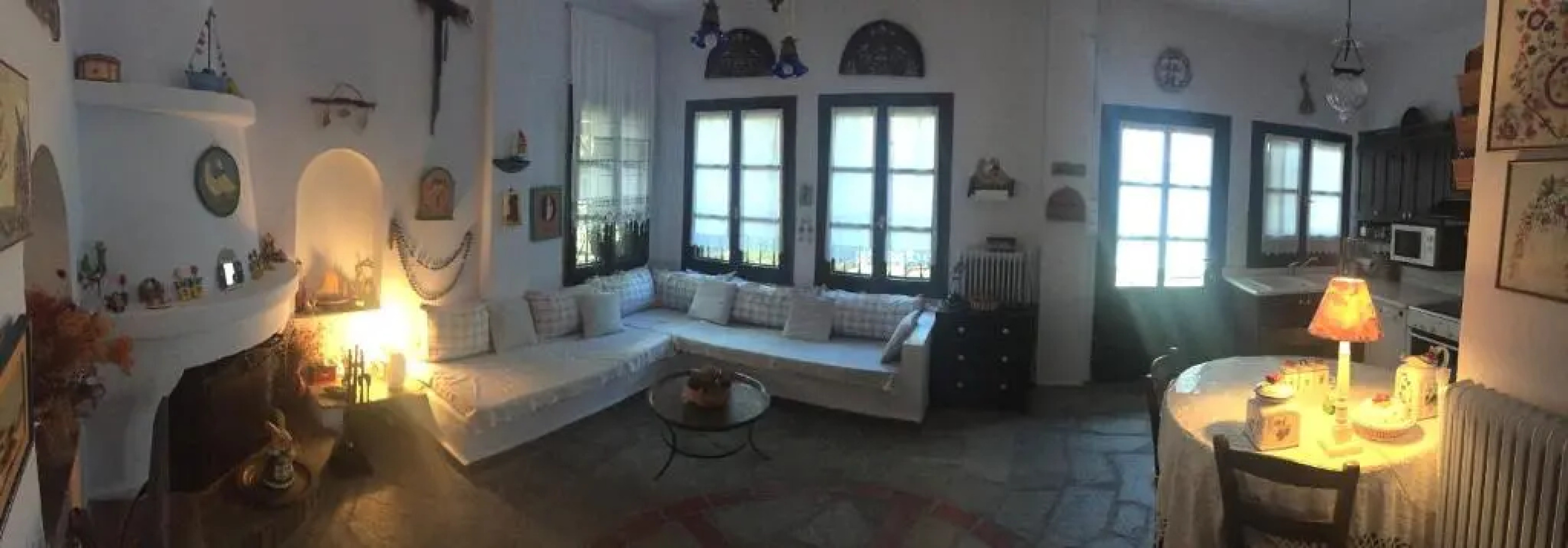 Villa Valia: Traditional Luxurious Residence