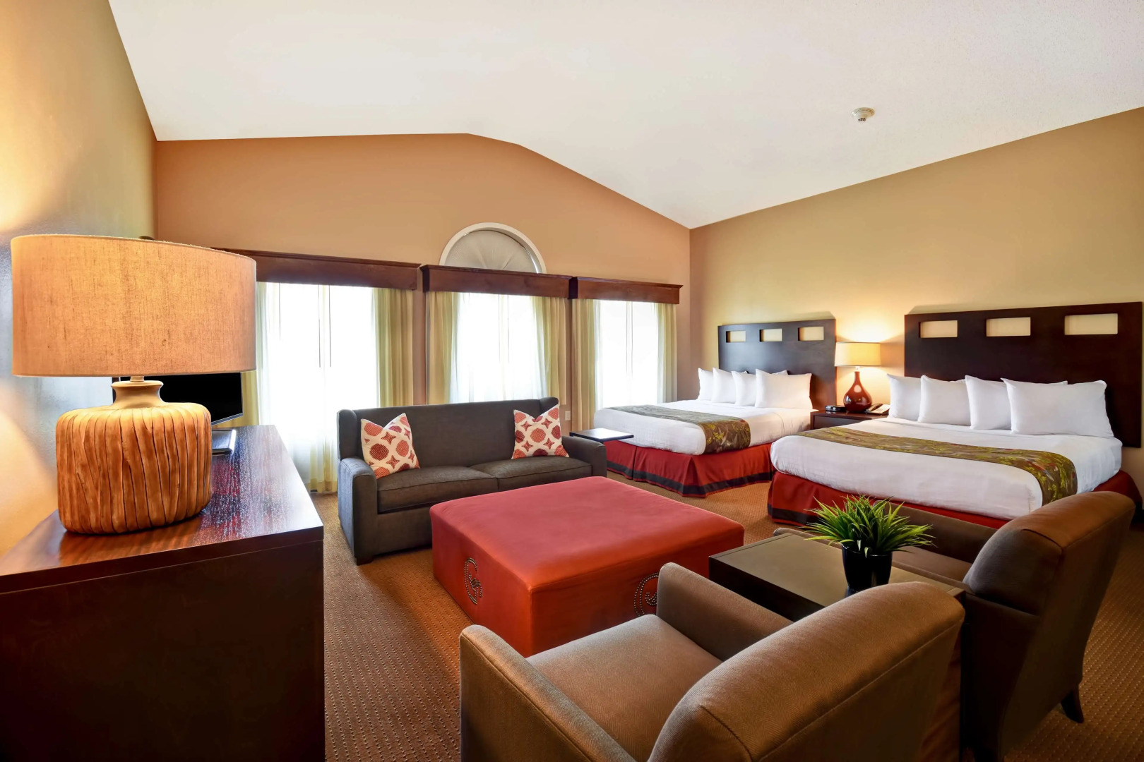 GrandStay Hotel & Suites
