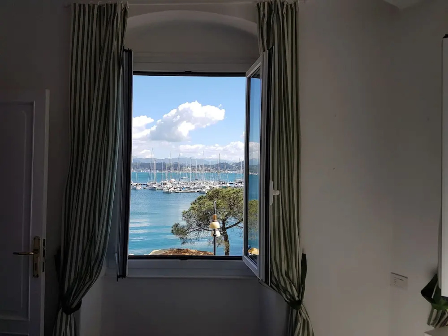 About Italy Holiday Boats