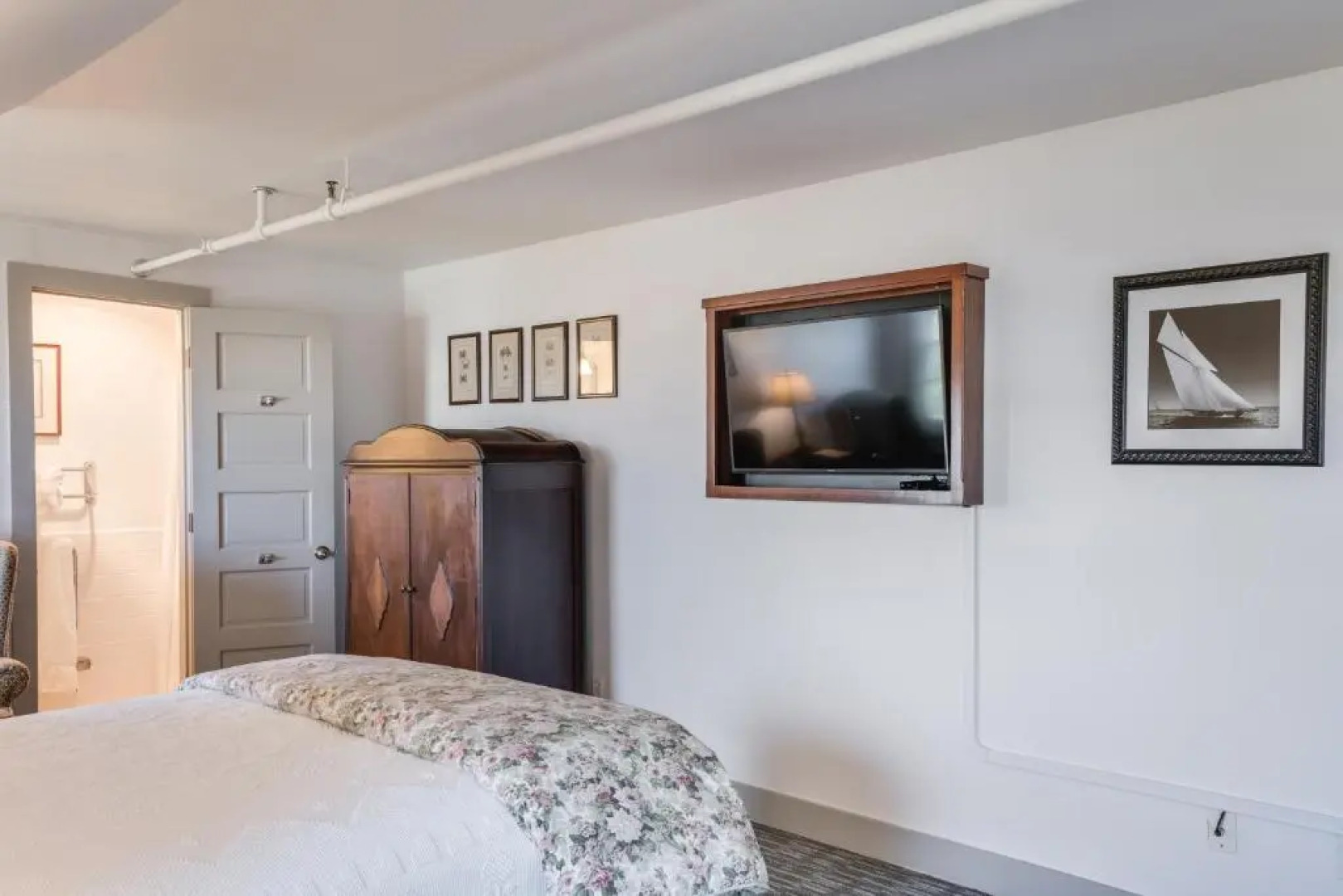 The First Colony Inn