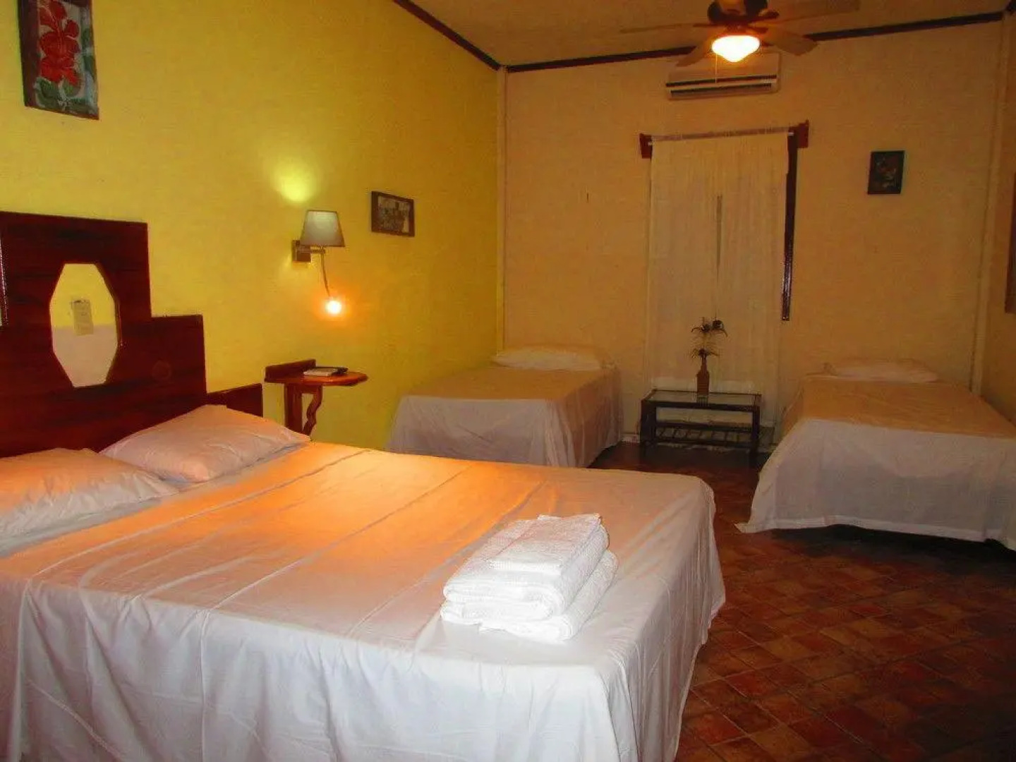 Los Balcones Over The Sea Hotel