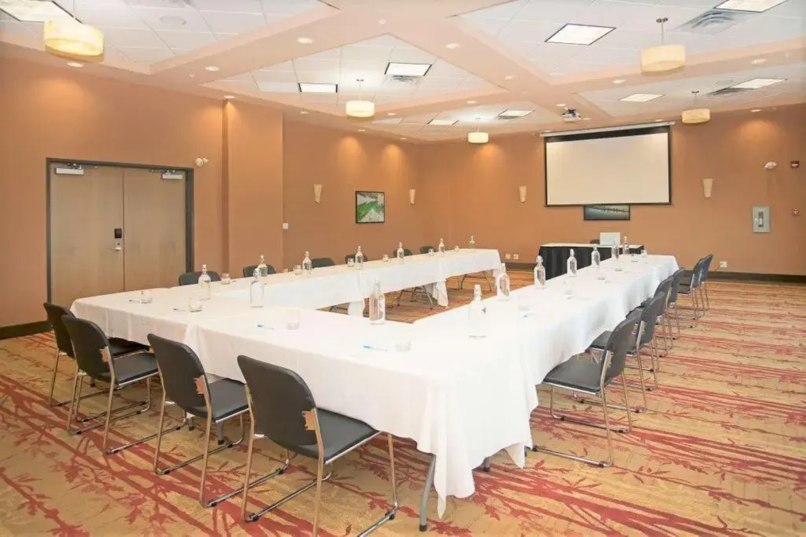 Hotel 11, MOD A Sonesta Collection