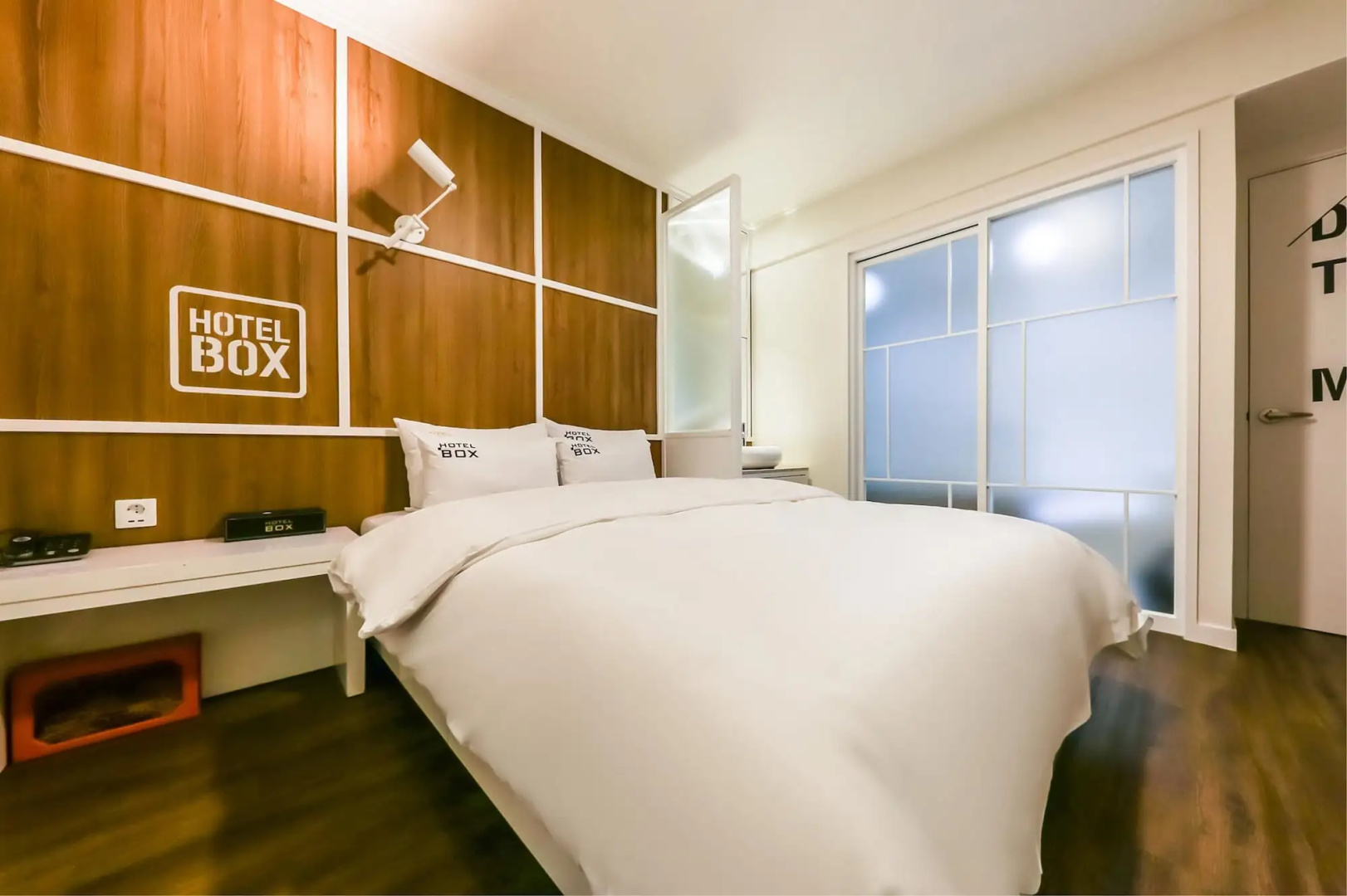 Box Hotel