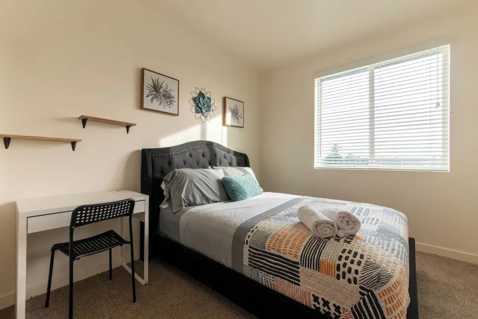 Santa Ana Delightful 4 Bedroom House