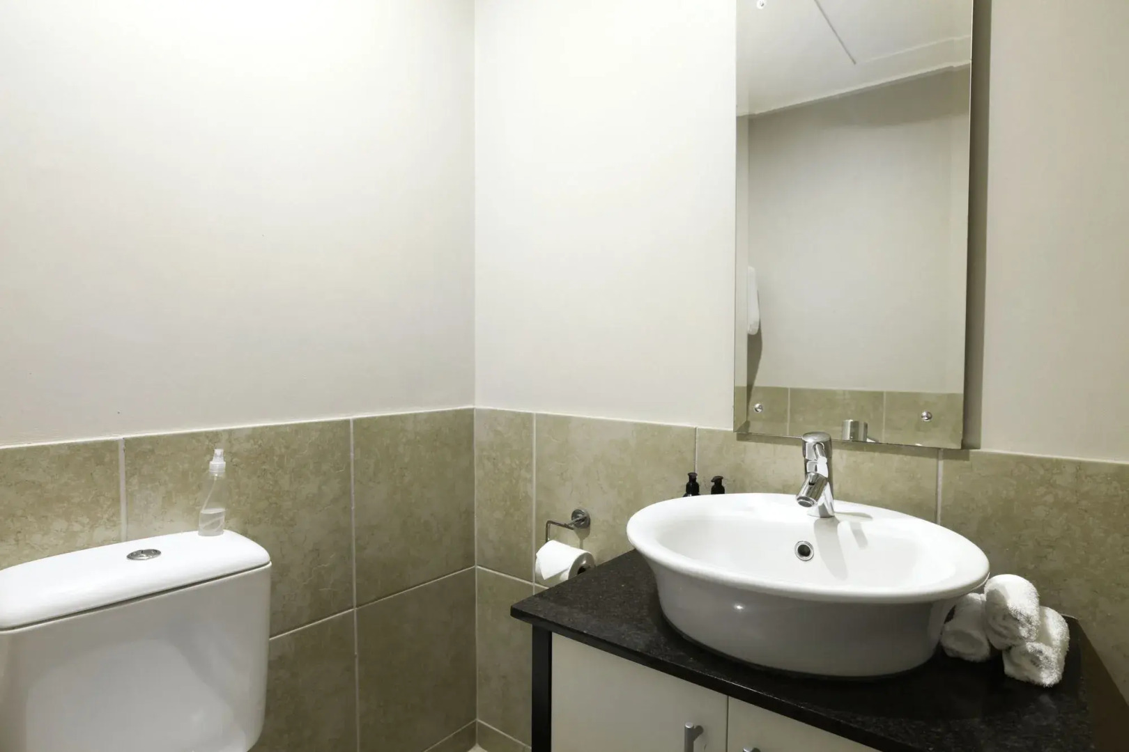 Point Waterfront Apartments