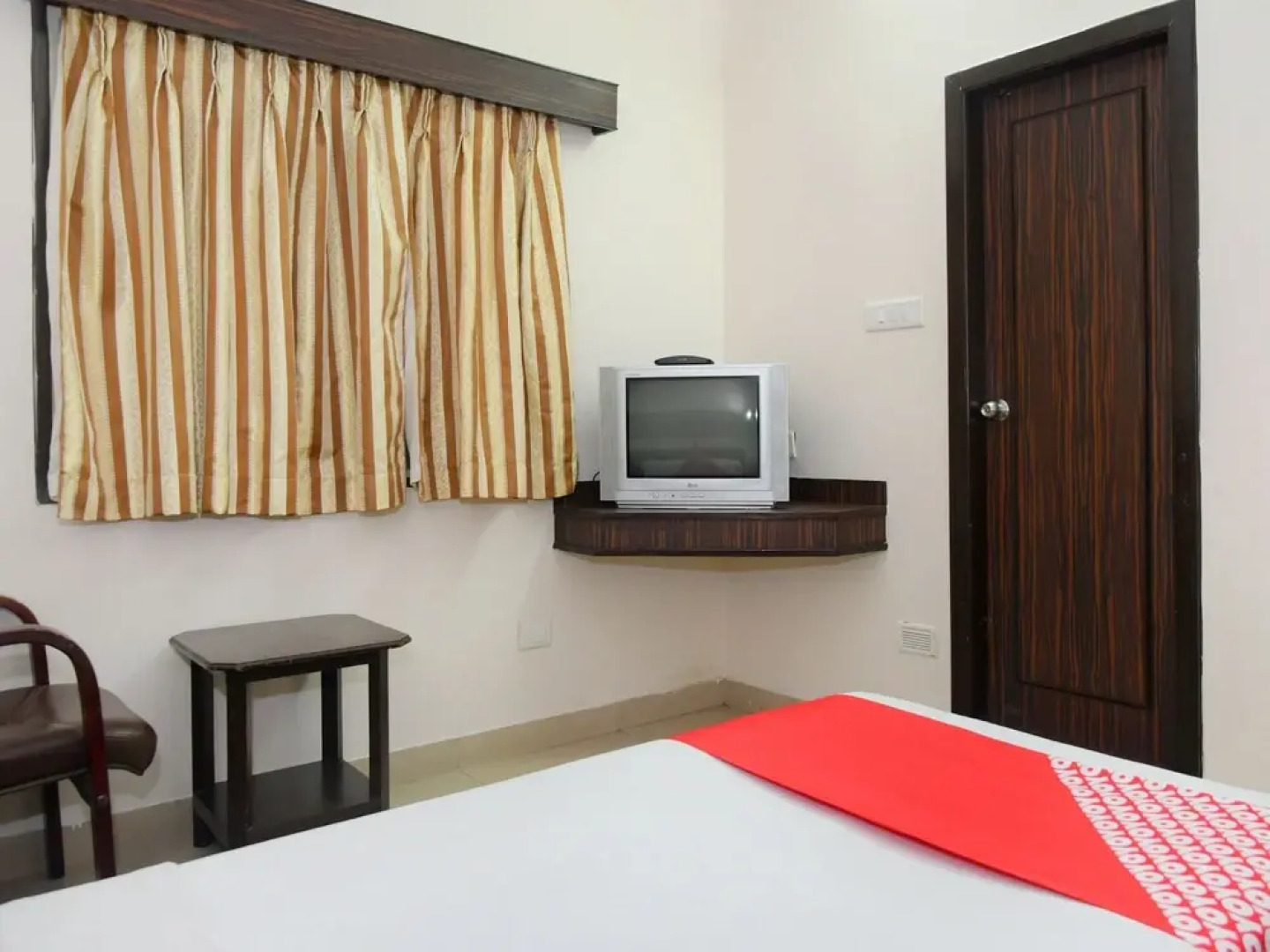 OYO 29301 Hotel Jora Palace