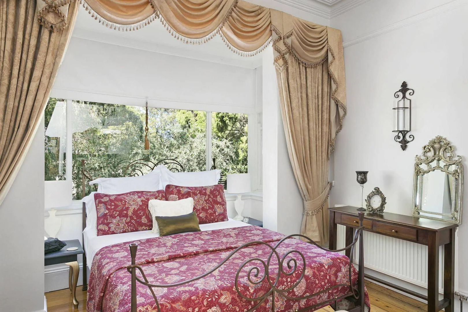 Springhill House on Pardalote