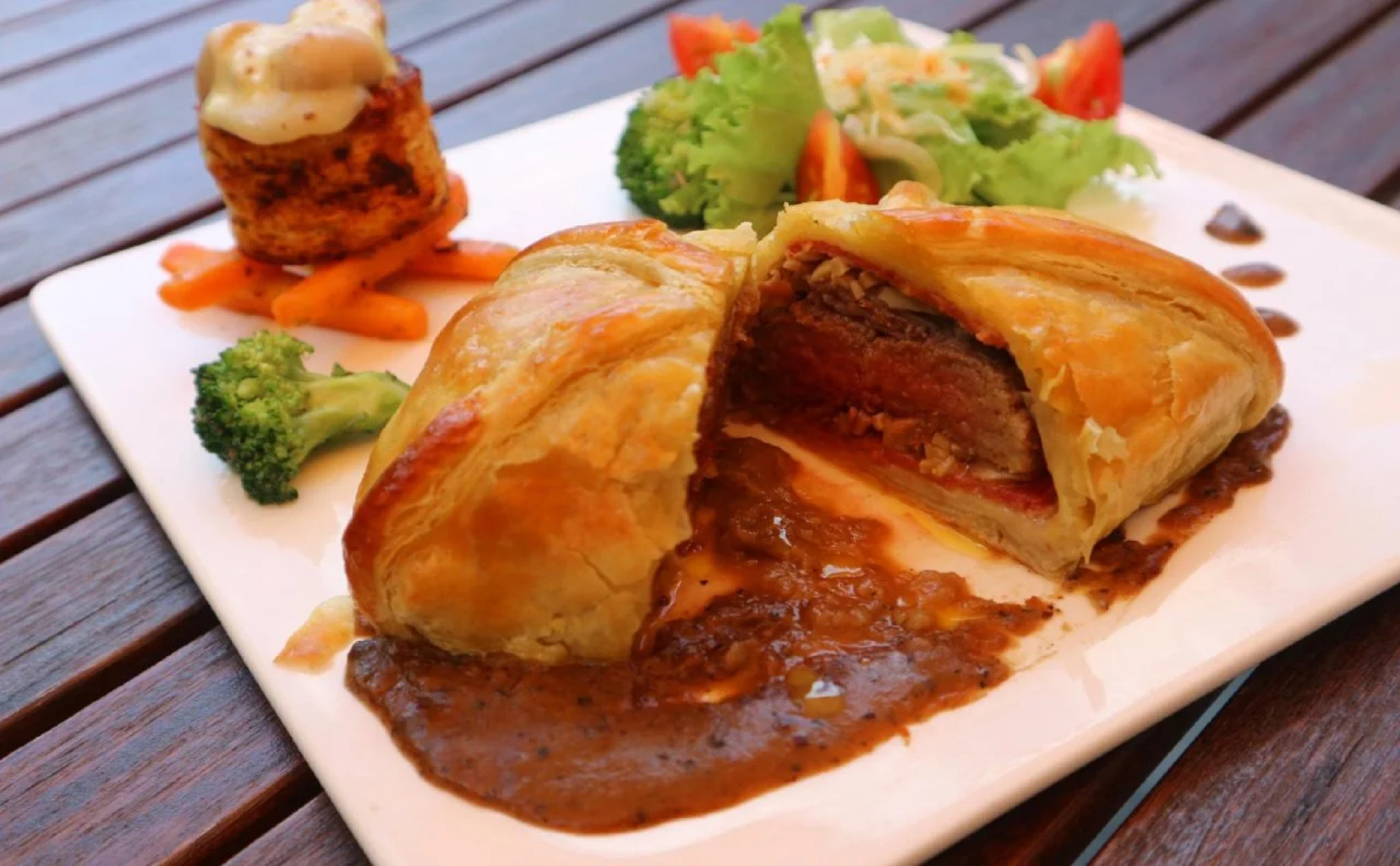 Grand Mega Resort & Spa