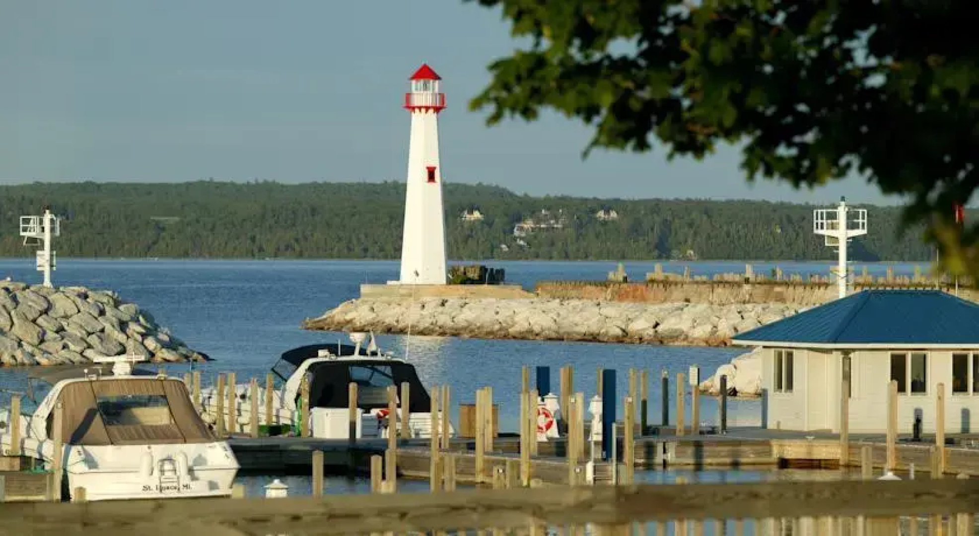Breakers Resort - Lakeside