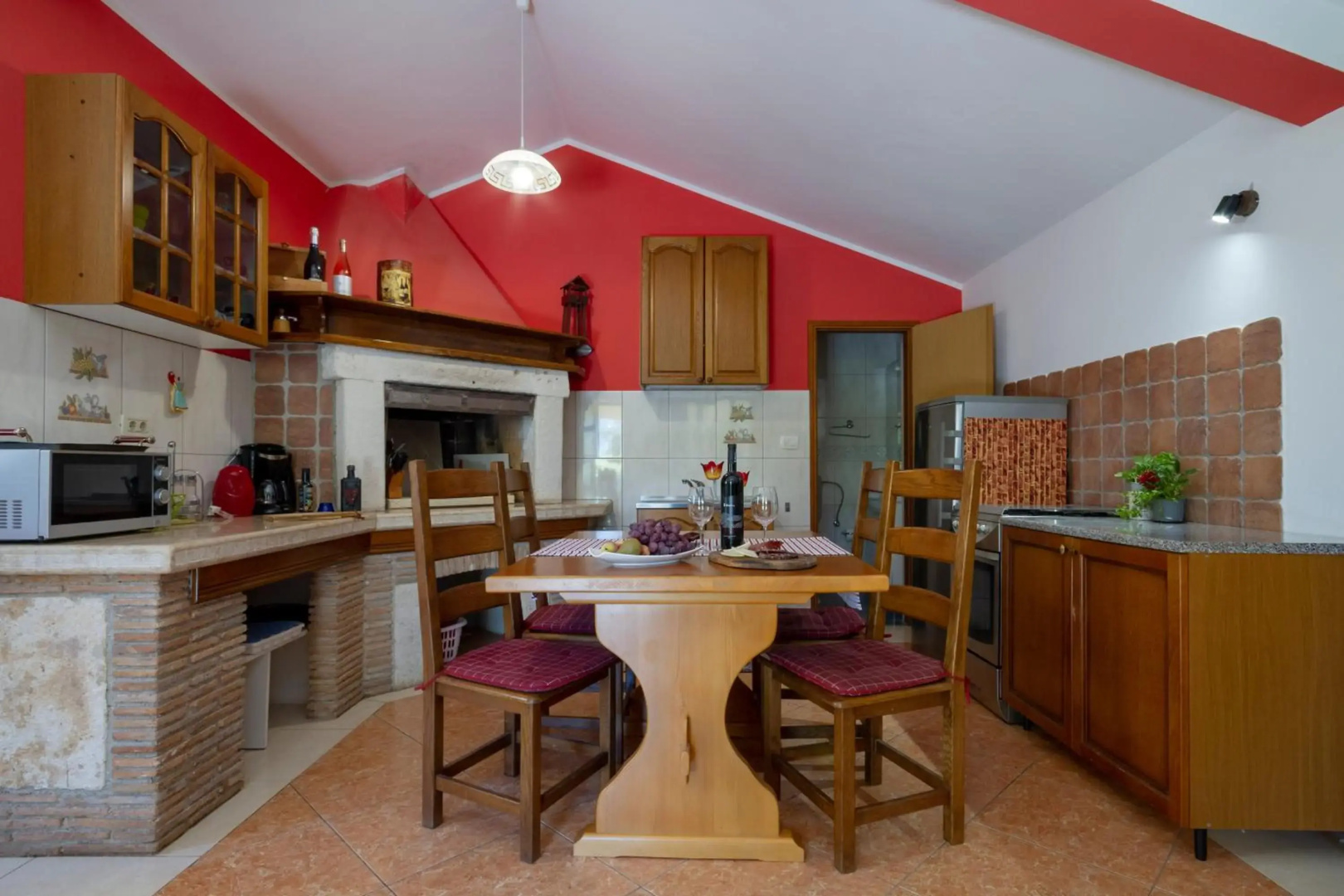 Apartment Red Romantic 2-1