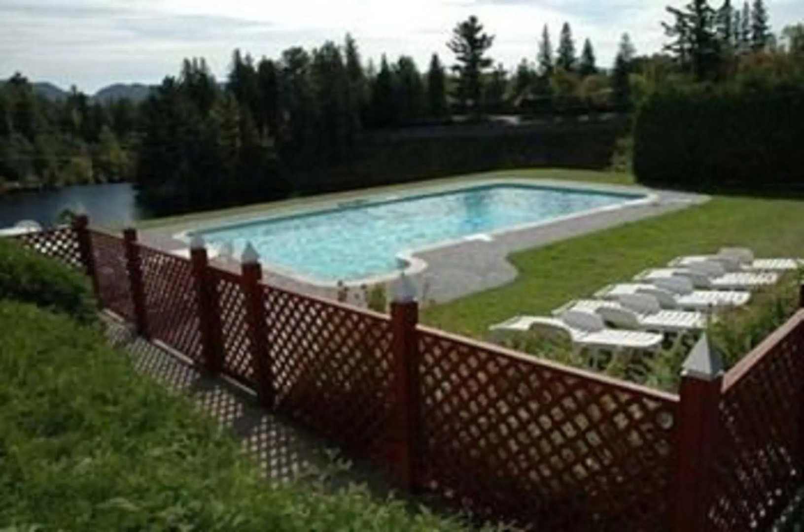 Prague Inn Suites And Cottages