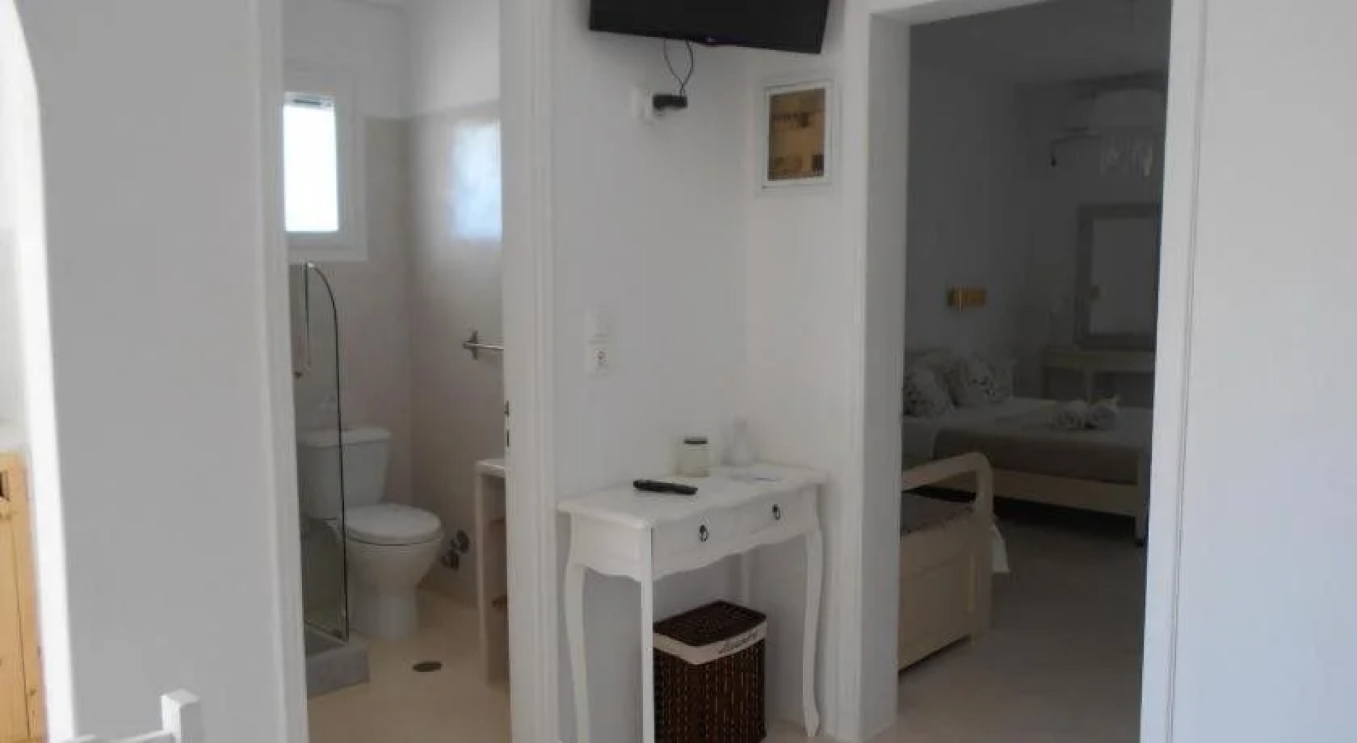 Dahlia Apartments and Studios