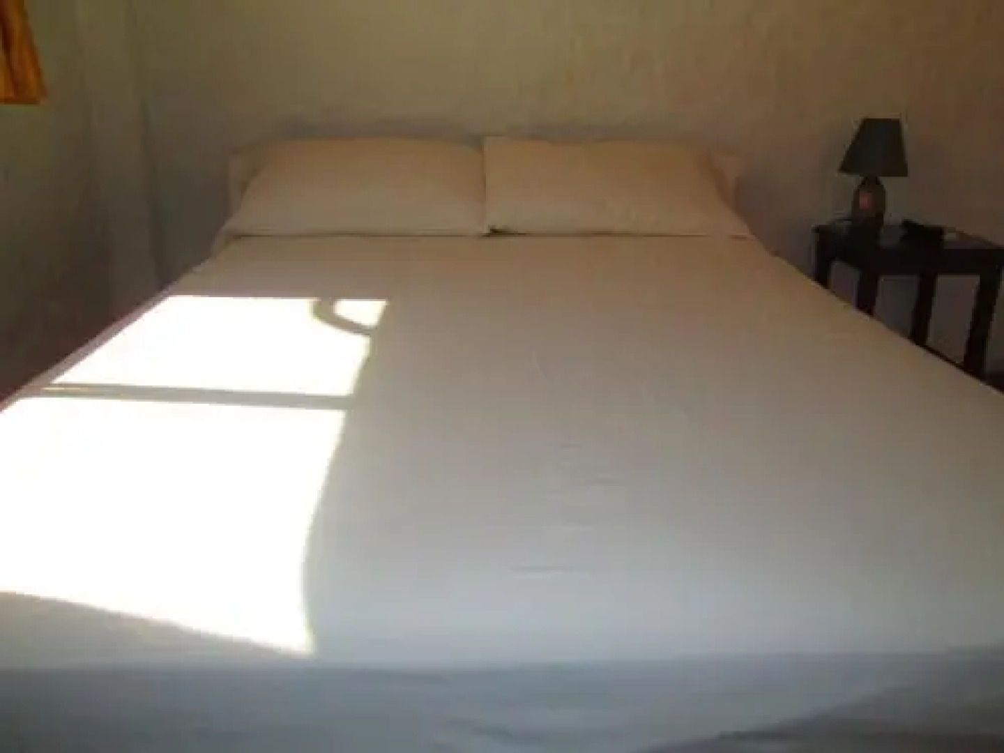 Big Ralph's Hostal & Restaurant