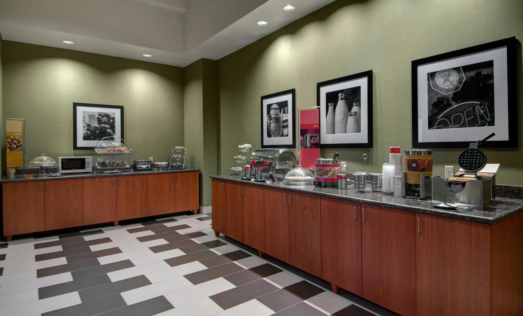 Hampton Inn and Suites Astoria