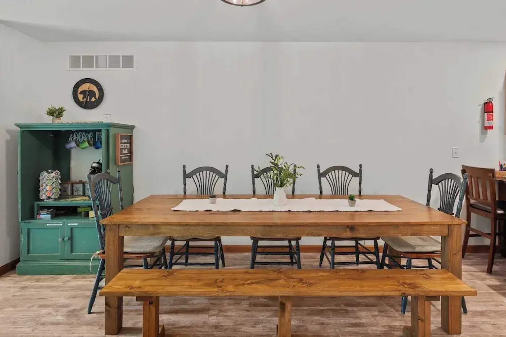 Maple Oasis by Avantstay Newly Built w/ Hot Tub, Game Room & Fire Pit