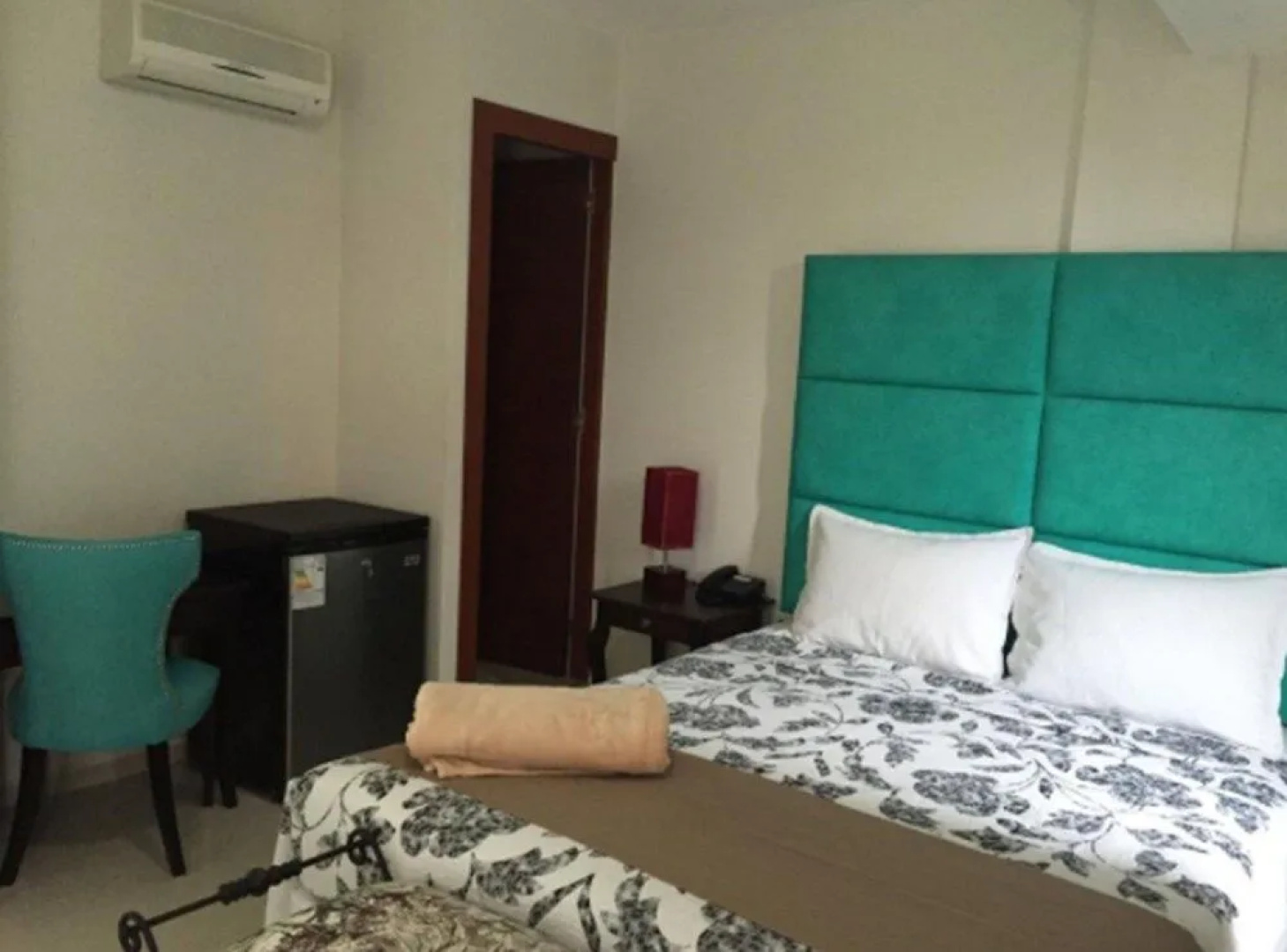 Hatfield Casa Hotel