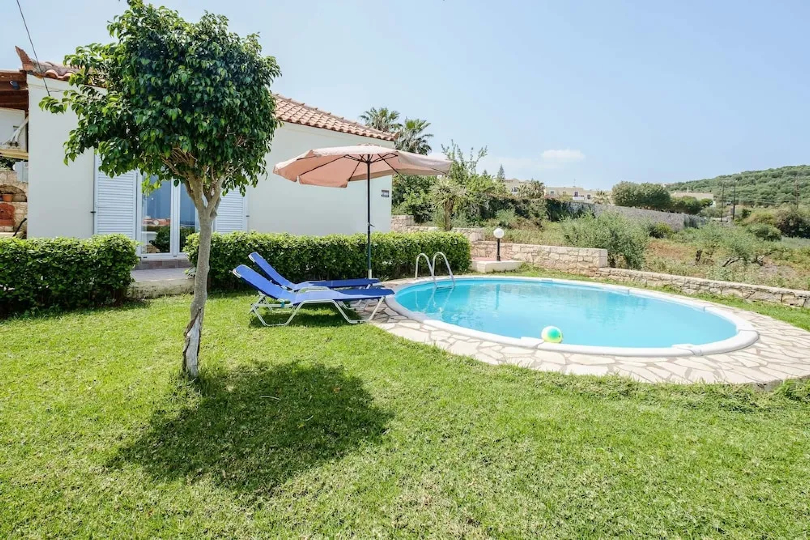 Chill & Relax Home with Pool near Beach
