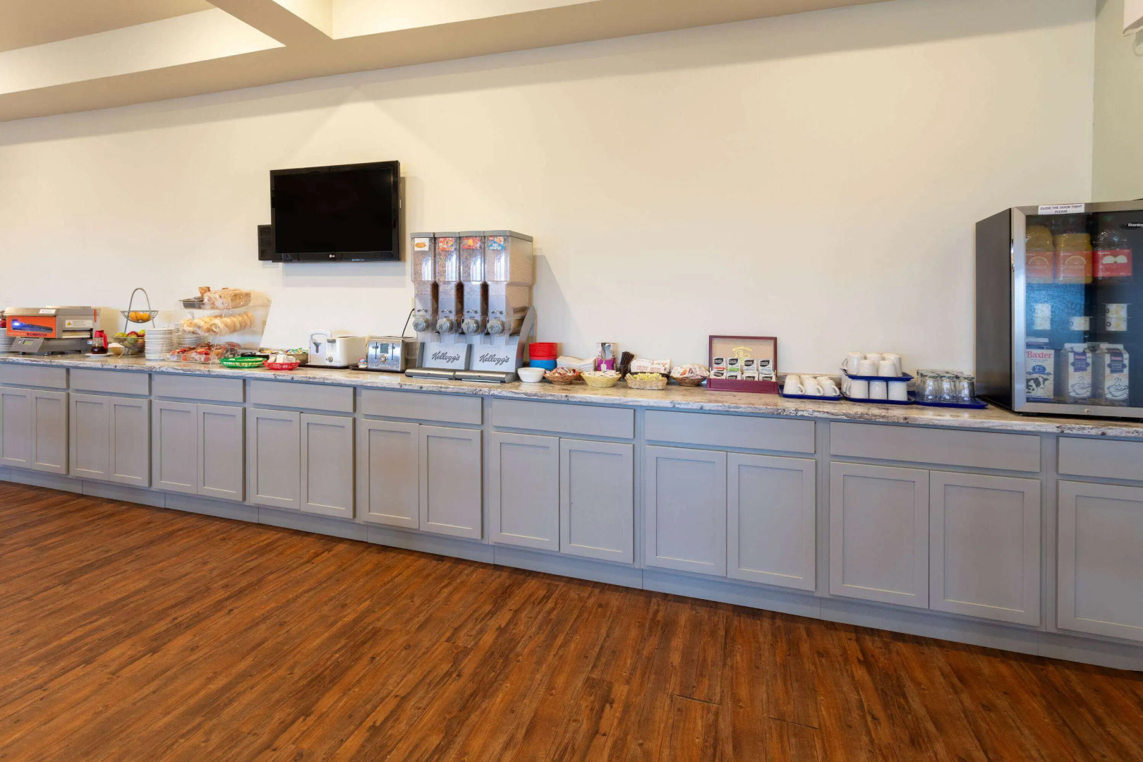 Travelodge by Wyndham Amherst