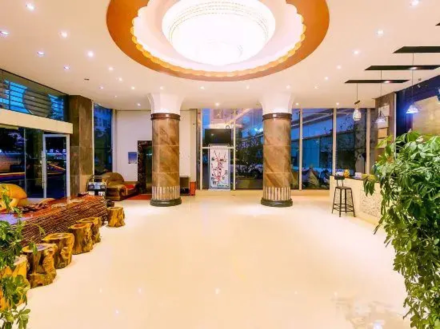 Tongluo Hotel Tengchong