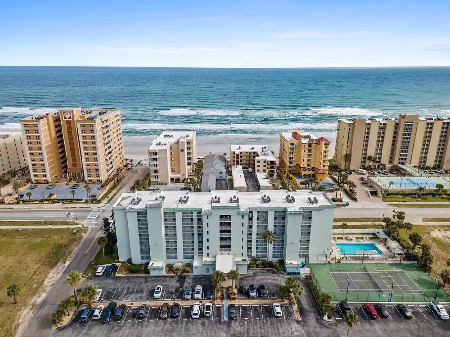 Ocean Terrace Club 706