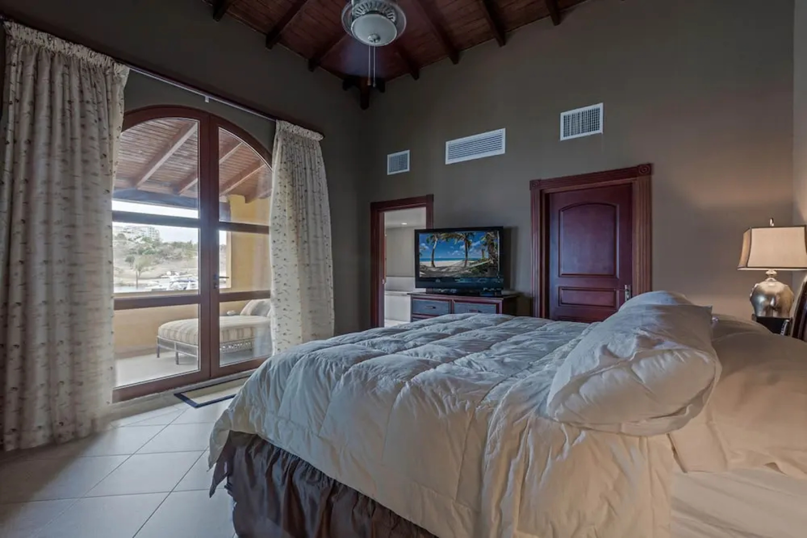 Dream Villa Porto Cupecoy 360