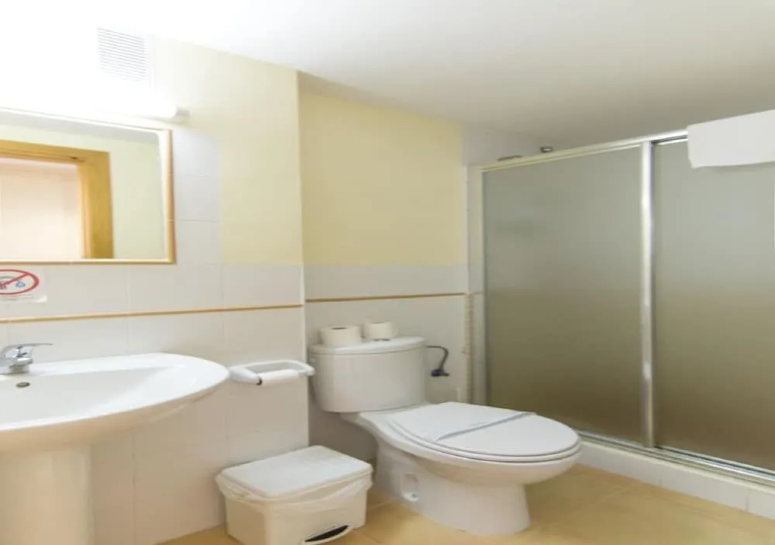 Albergue Inturjoven Sierra Nevada - Hostel