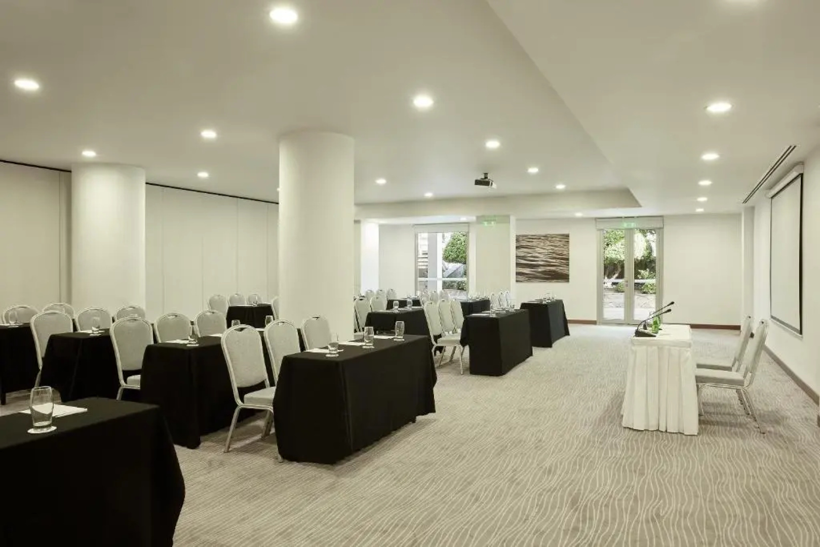 Lucy Hotel