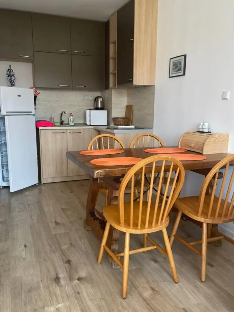 Felicita Aivazovski Park Ap H28