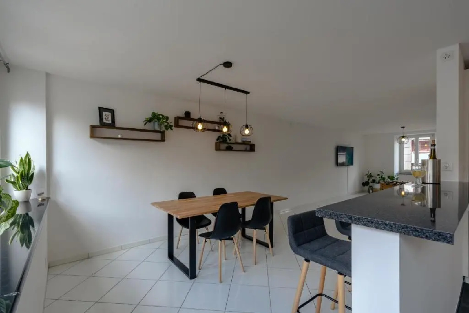 Apartment in the city center with free parking