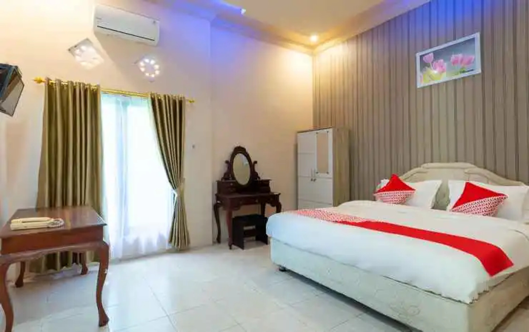 OYO 3452 Esemka Hotel Residences Syariah