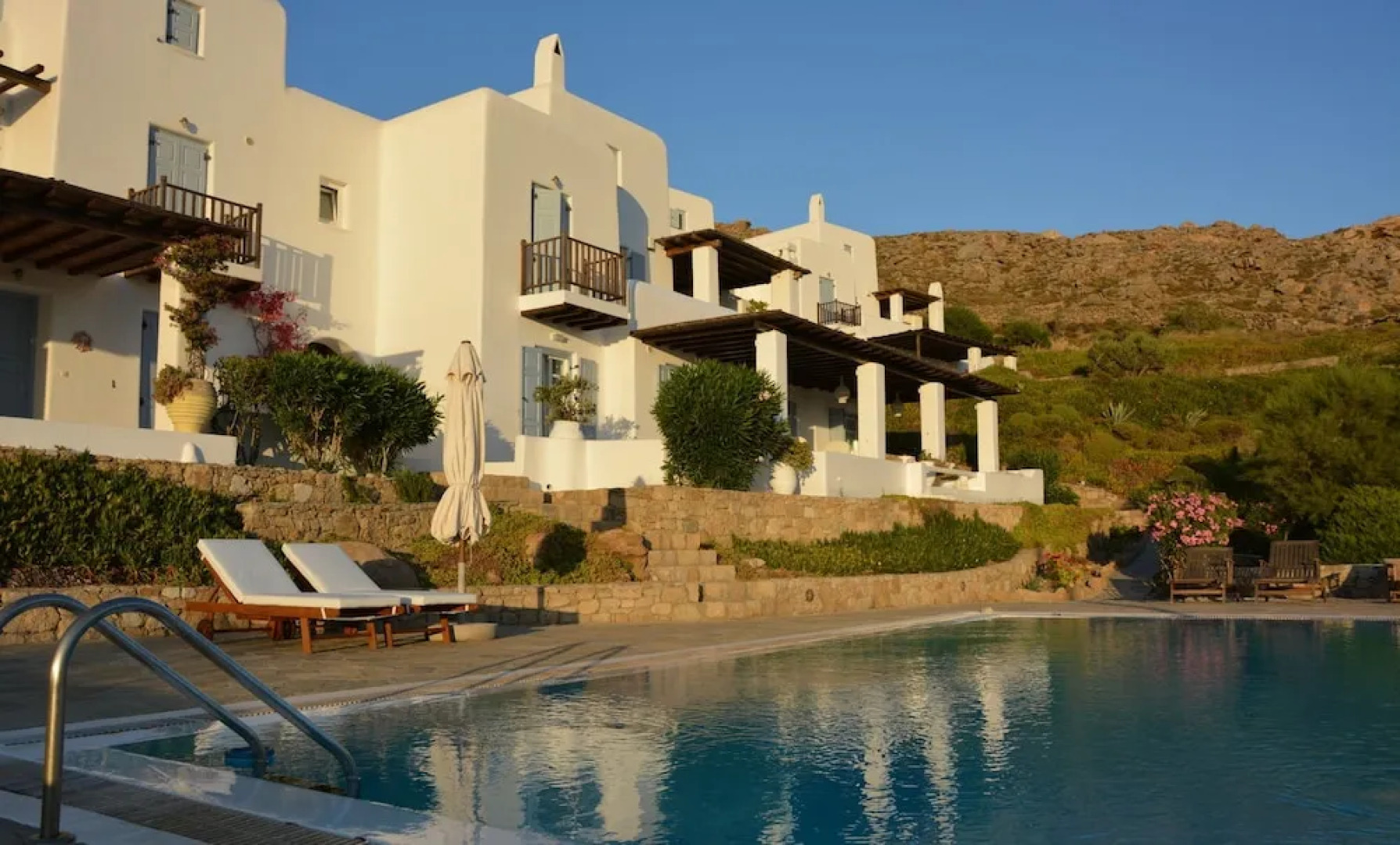 Delicate Mykonian House at Houlakia