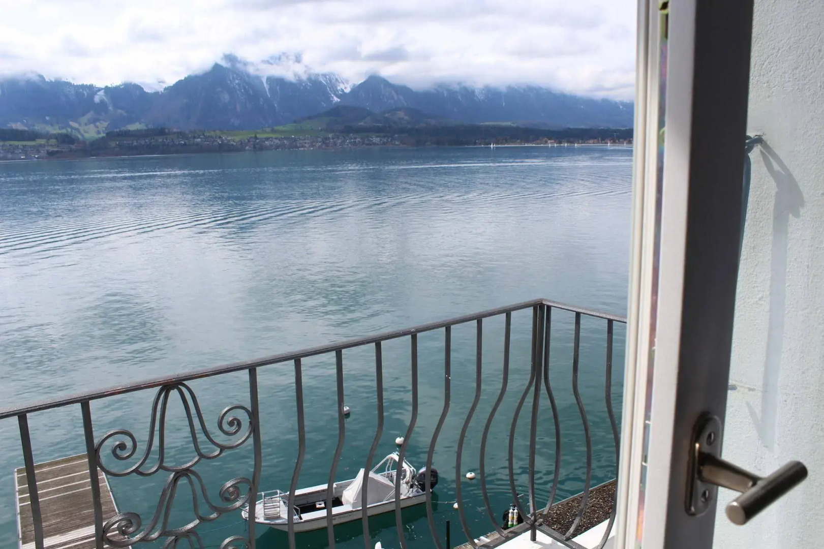 Hotel Restaurant Bellevue au Lac