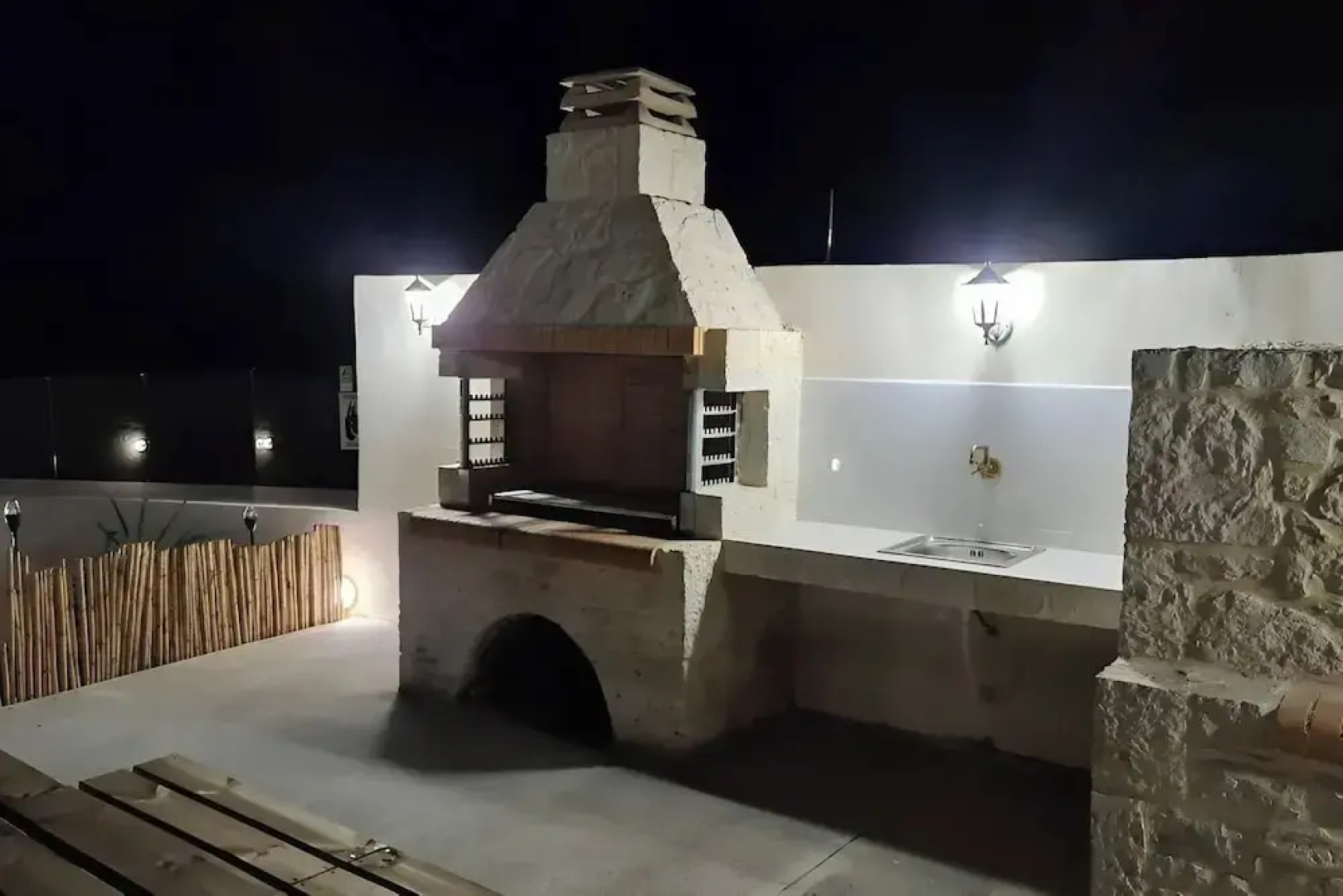 Zoi's SeaView House
