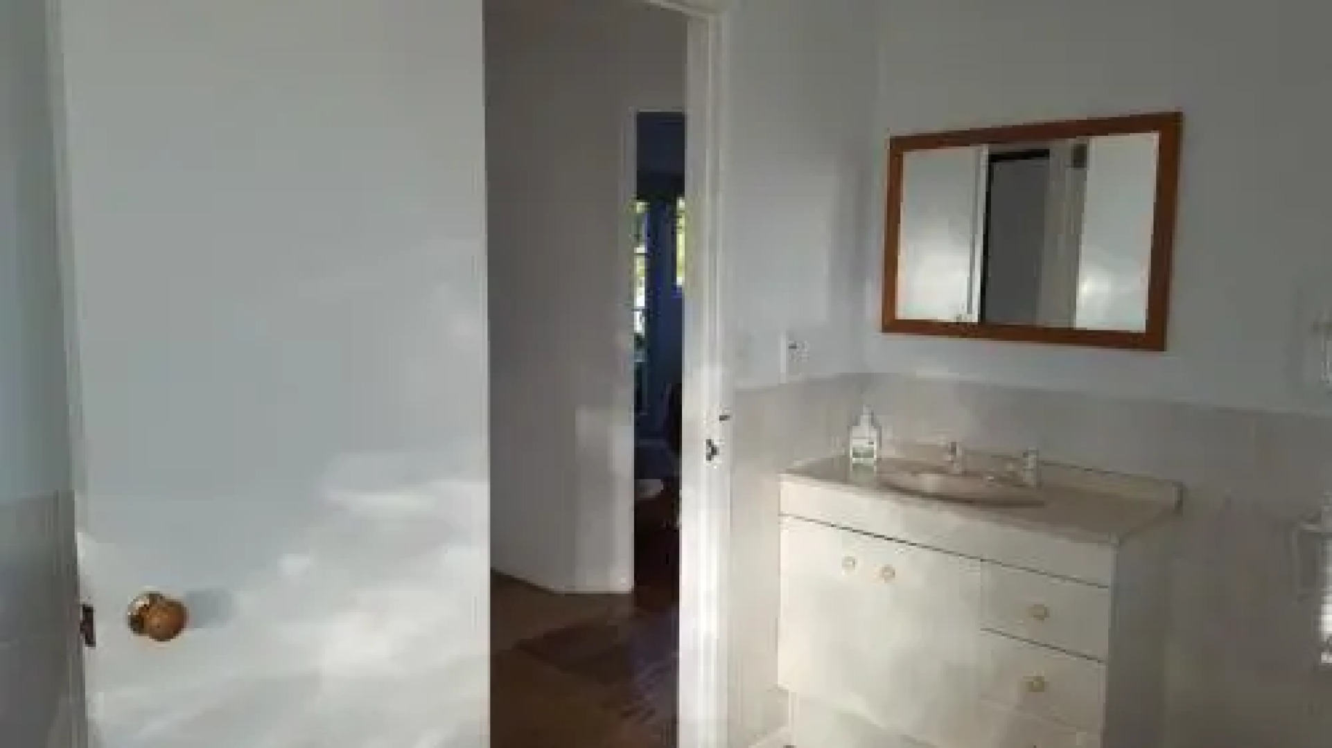 Hot Water Beach Surf Sound Cottage