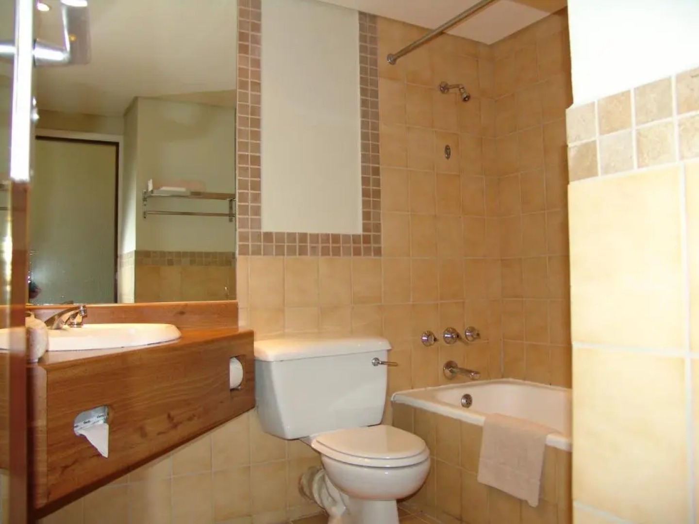 Wilderness Beach Hotel