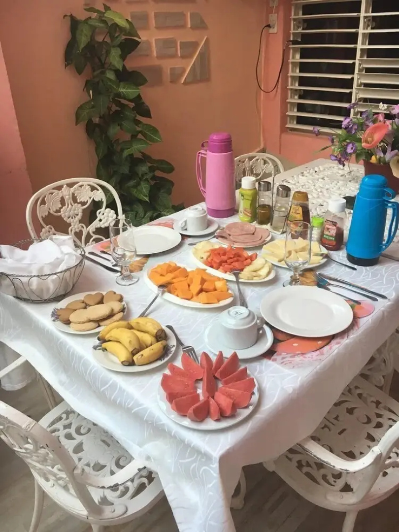 Hostal Hilda J YP