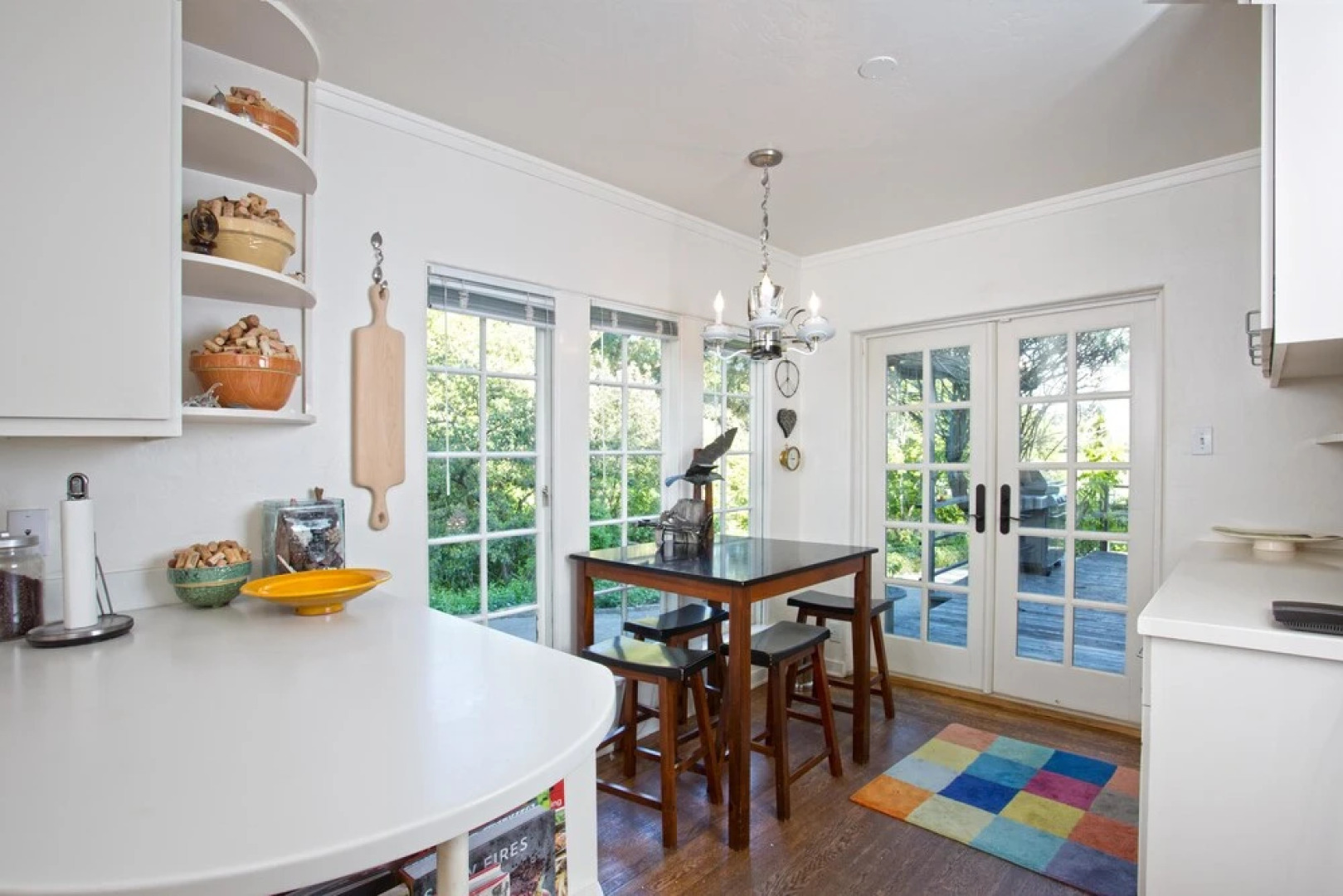 Art and Wine Estate 4 Bedrooms 3 Bathrooms Home