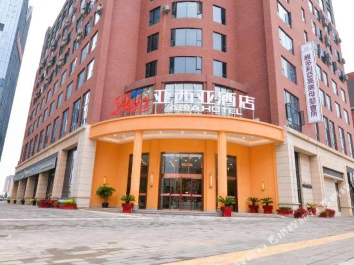 Suining Yaxia Hotel (Logistic Port Jianxuan City)