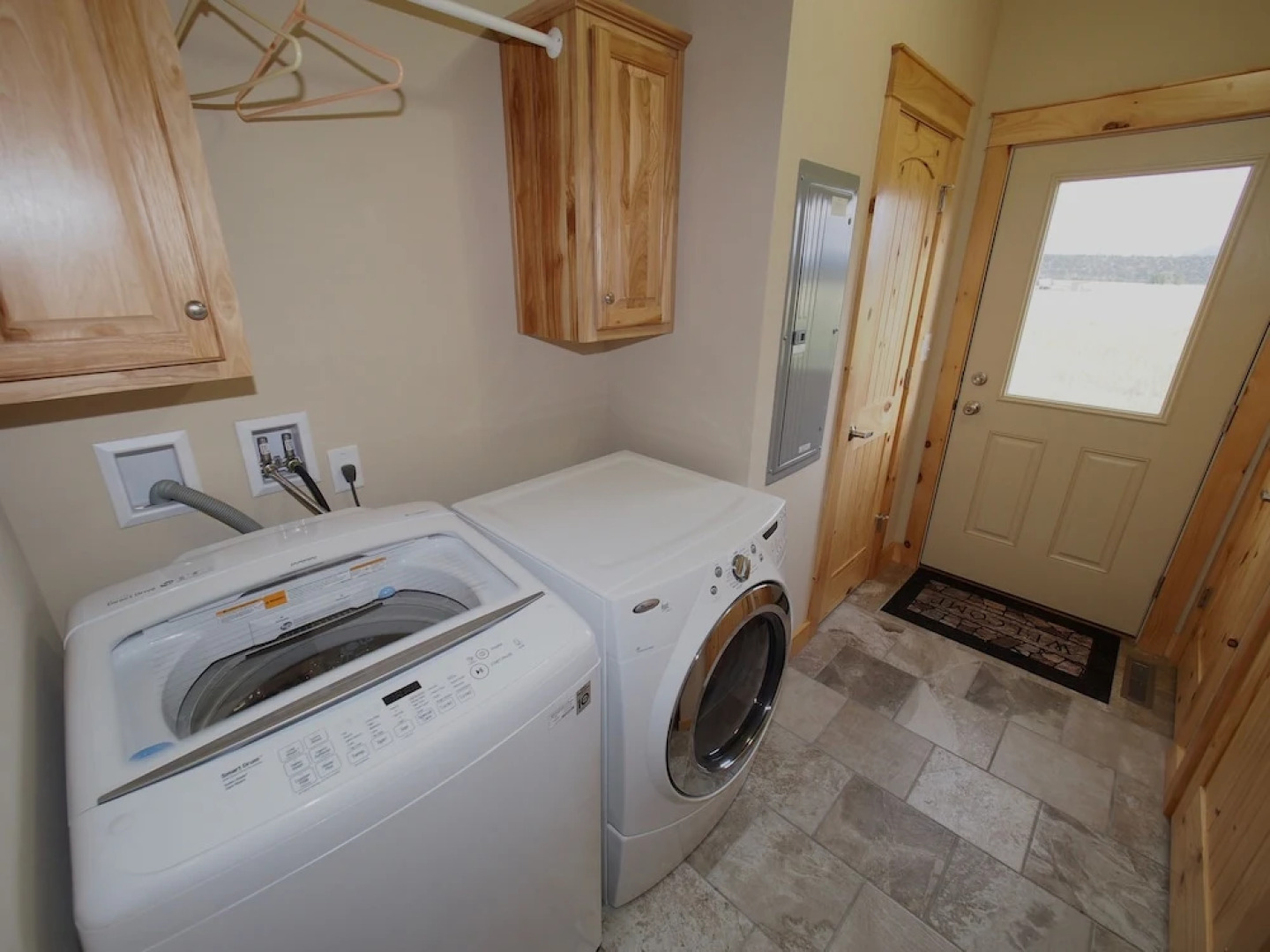 12907 Nathrop - 4 Bedroom Cabin