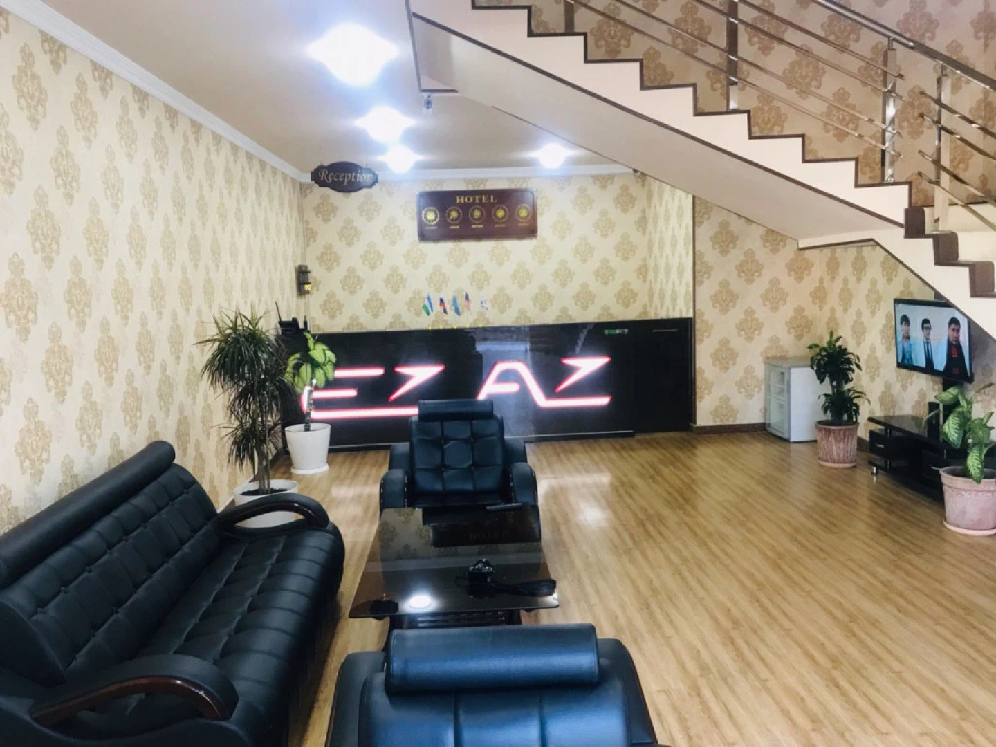 EZAZ Hotel