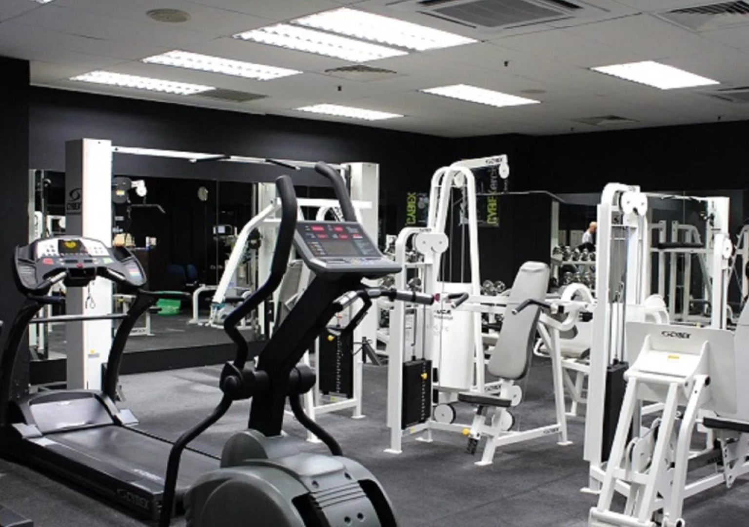 Pacific Regency Hotel Suites