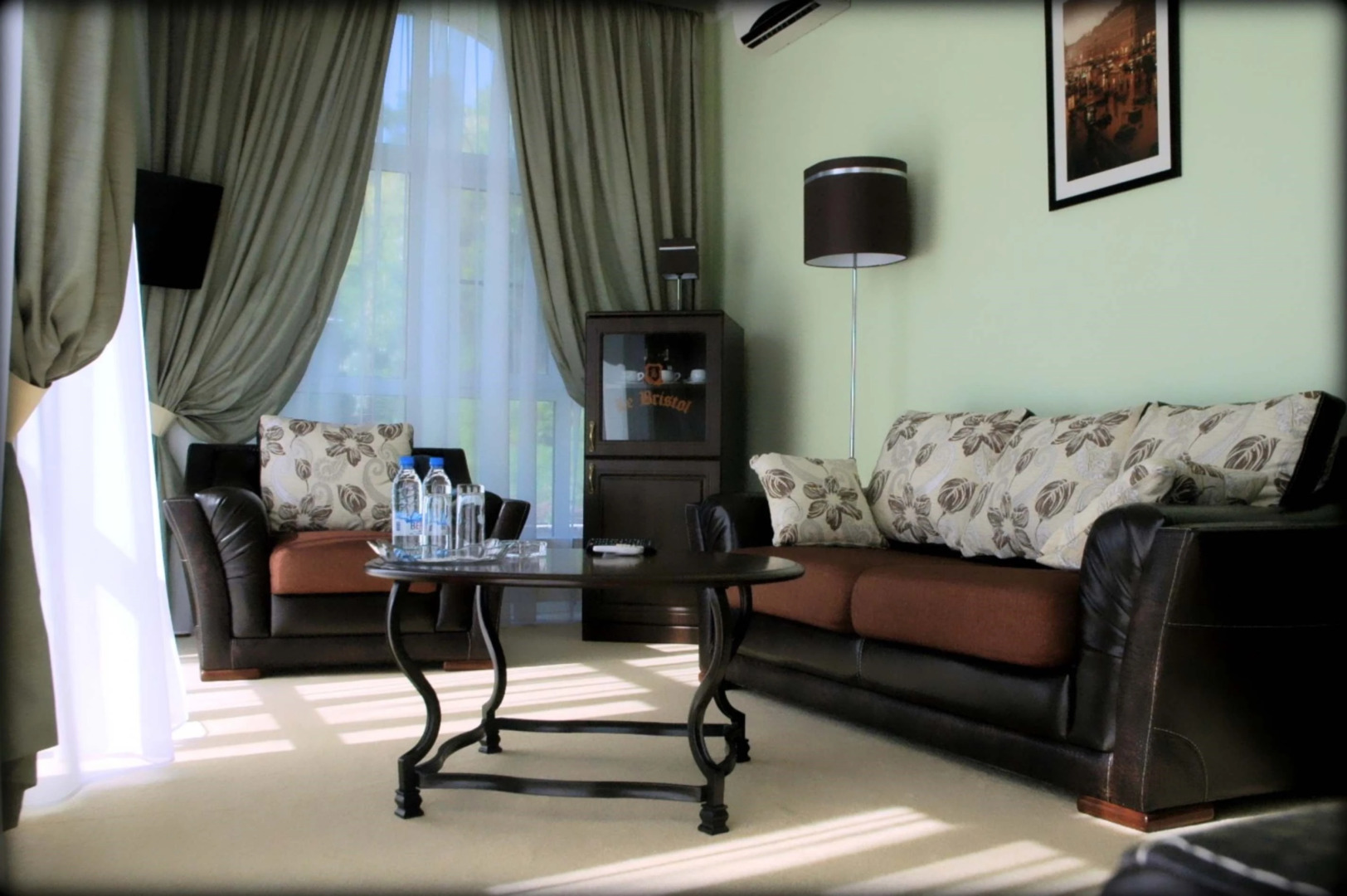 Ле Бристоль